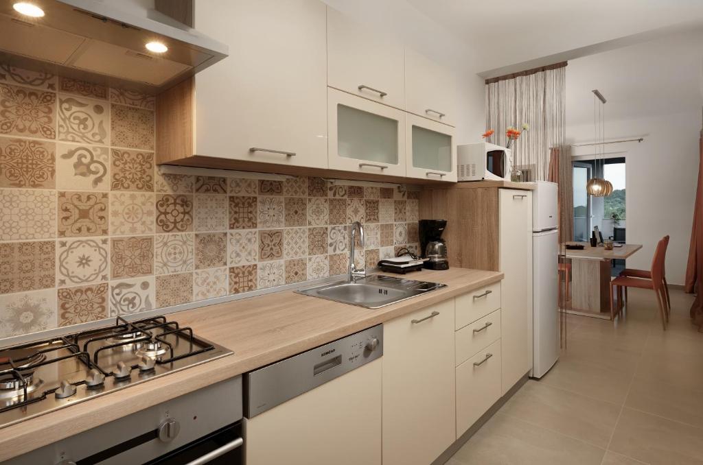 Maestral galerija 14